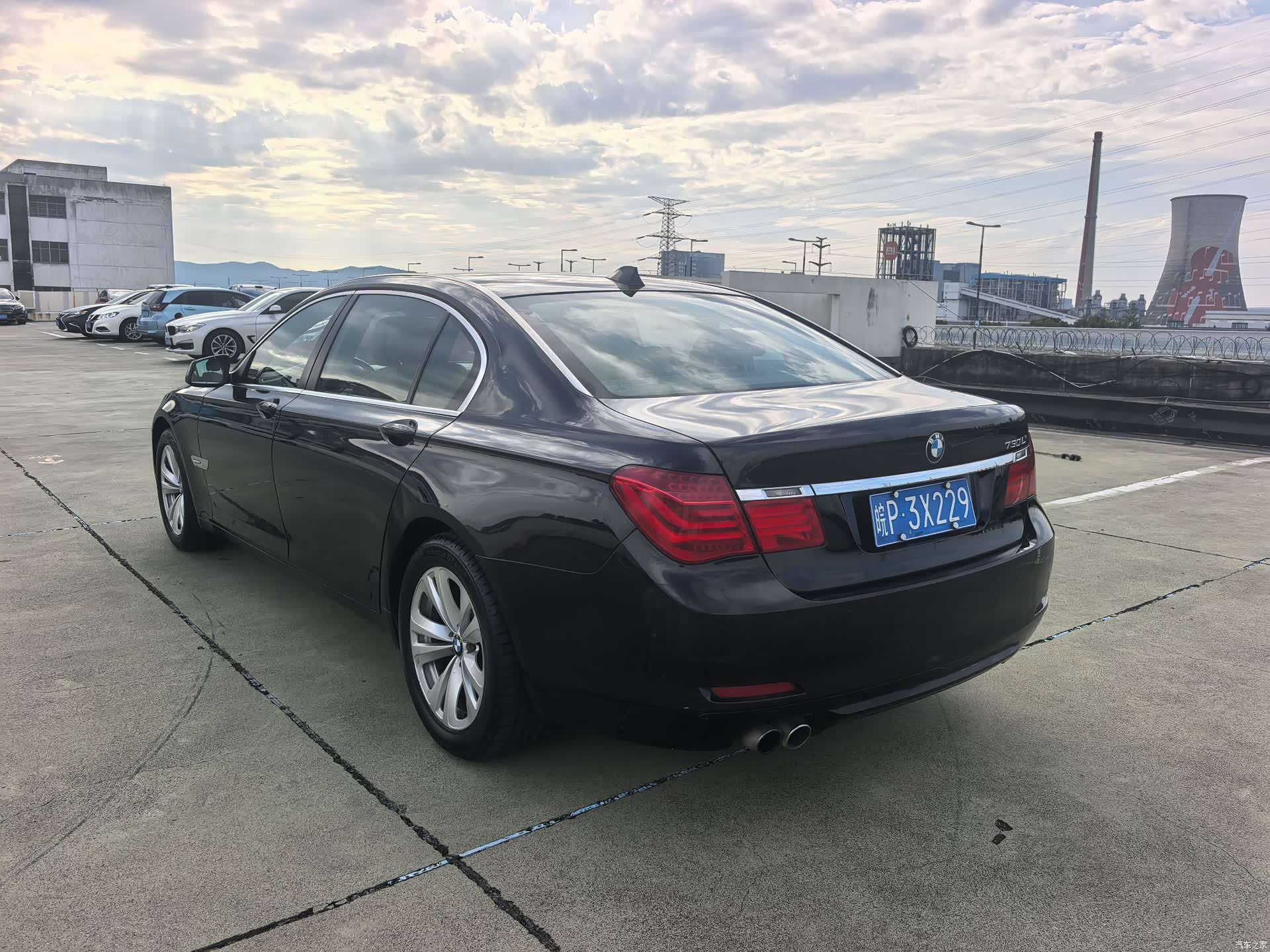 BMW 7 Series, 2010 6