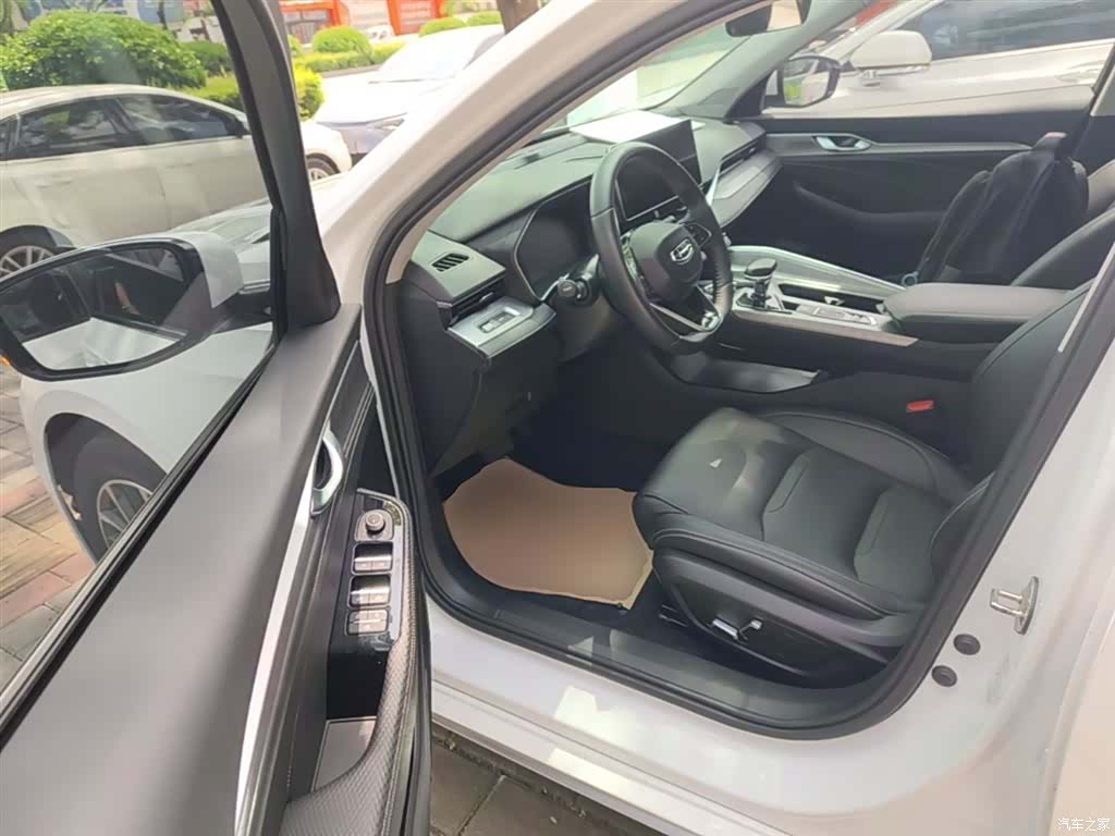 Geely Preface, 2022 16