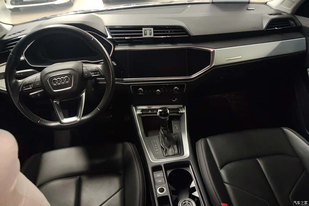 Audi Q3, 2020 12