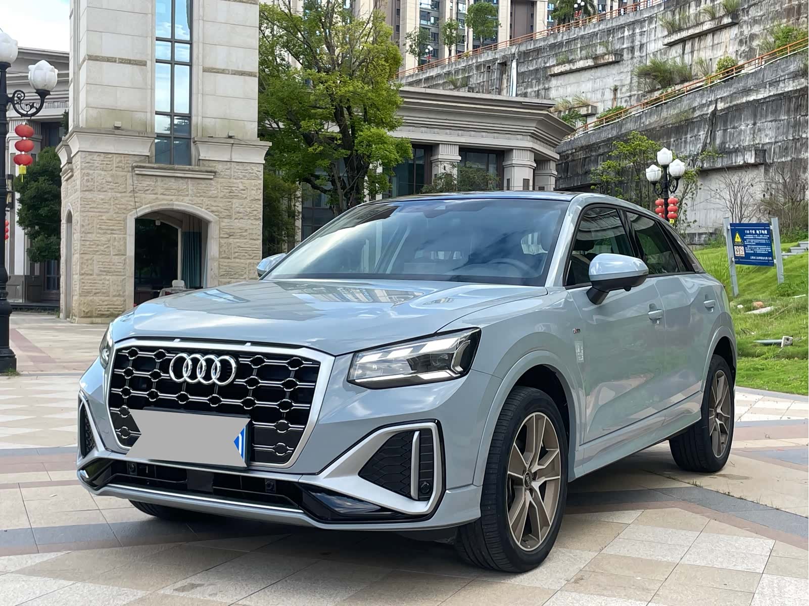 Audi Q2L, 2022 1