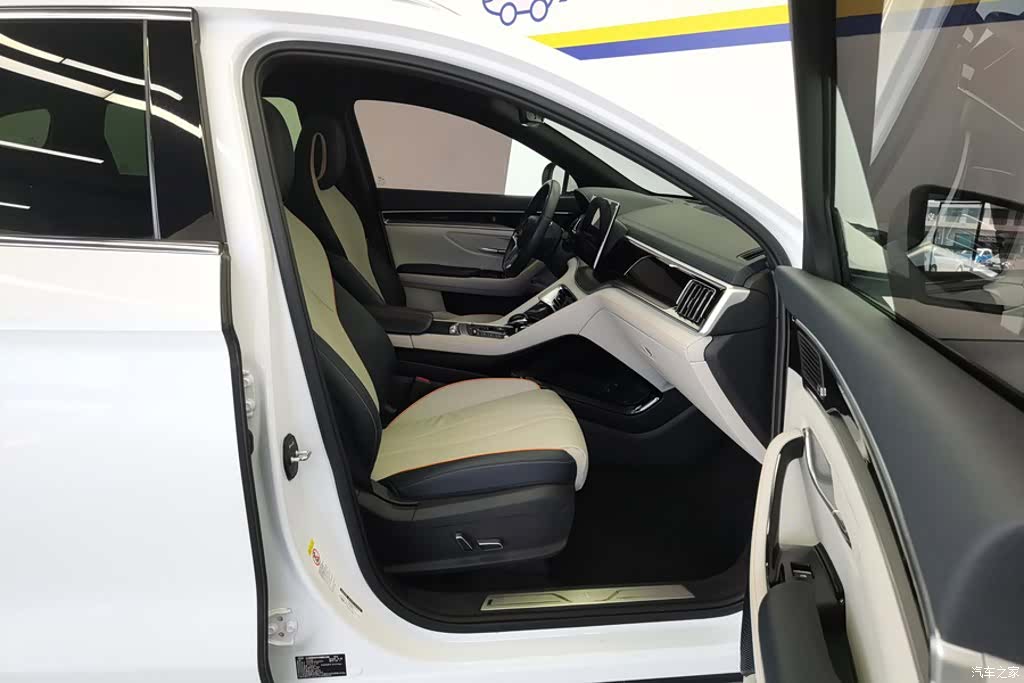 BYD Song, 2022 8