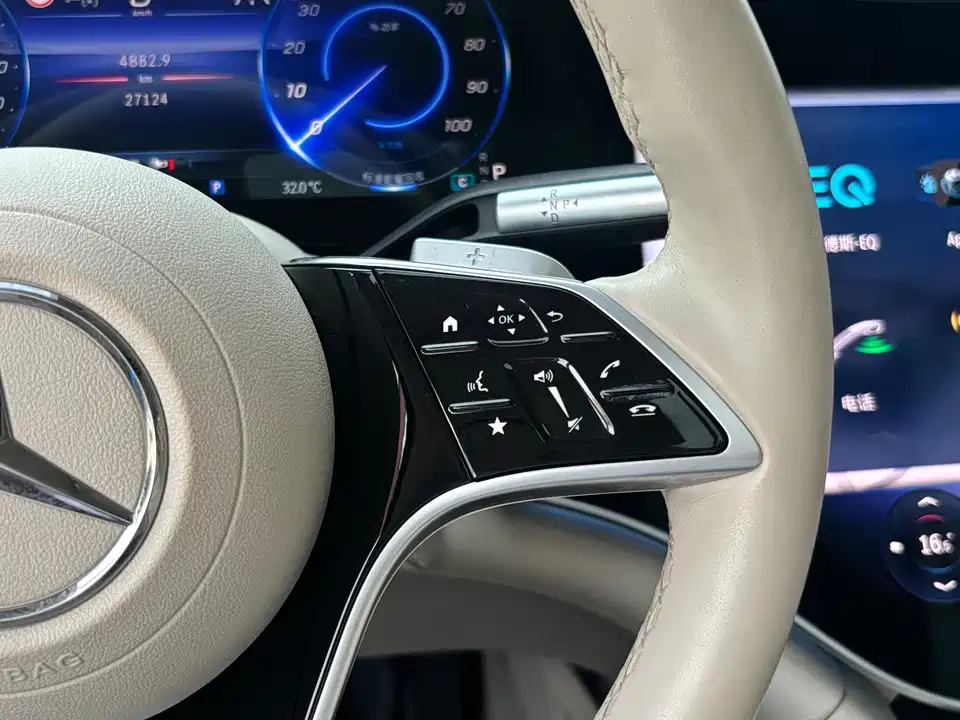 Mercedes-Benz EQS SUV