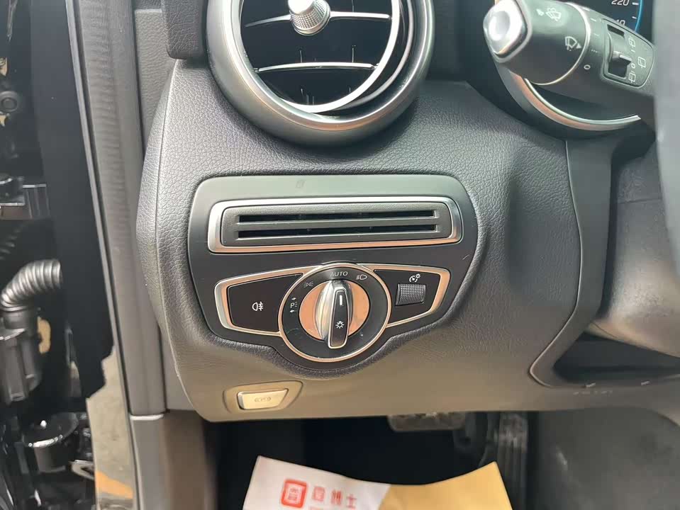 Mercedes-Benz GLC Mercedes-Benz GLC