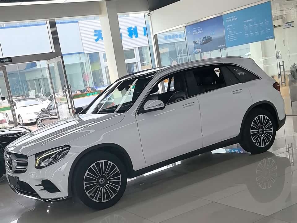 Mercedes-Benz GLC Mercedes-Benz GLC