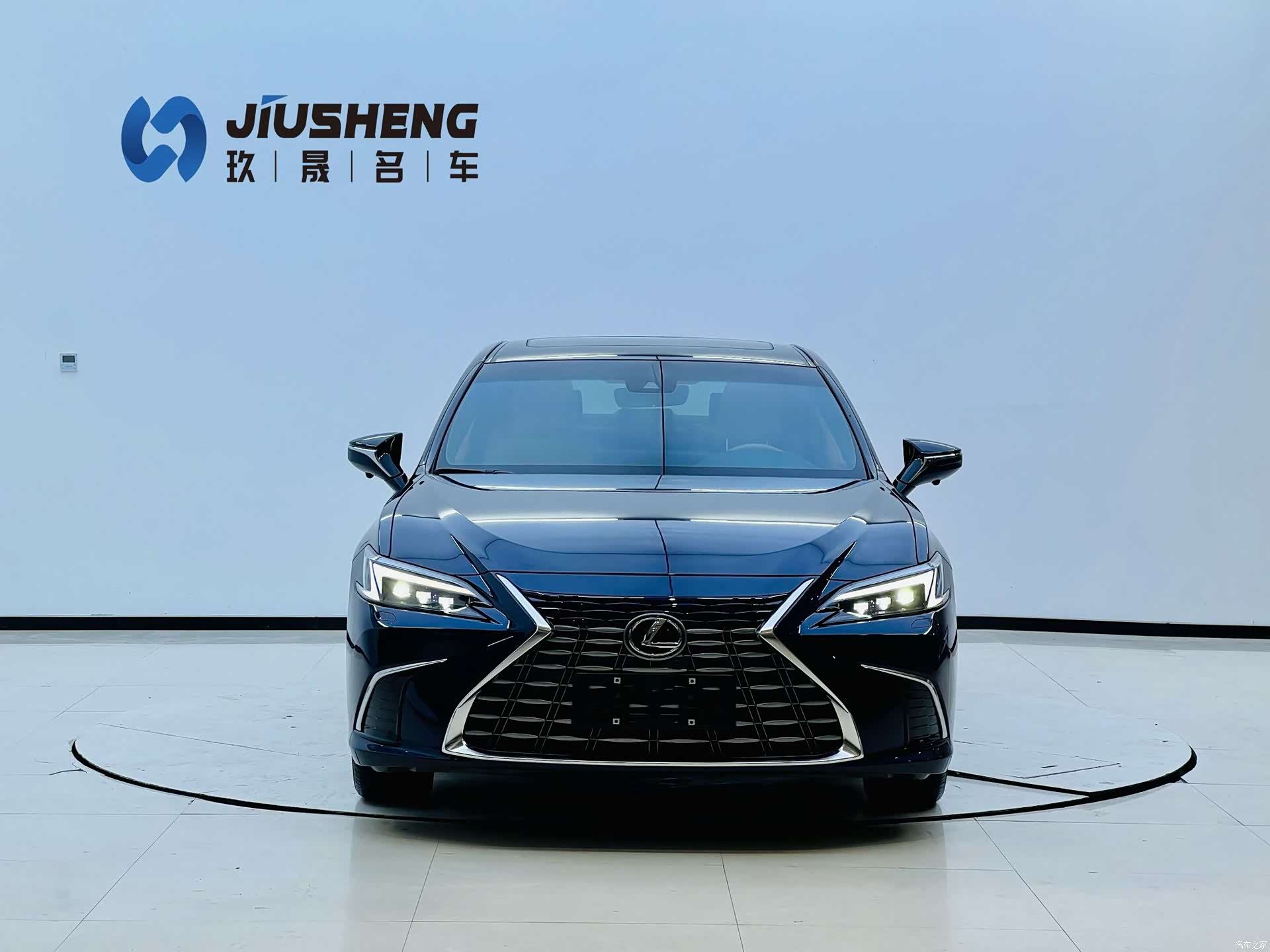 Lexus ES, 2025 2