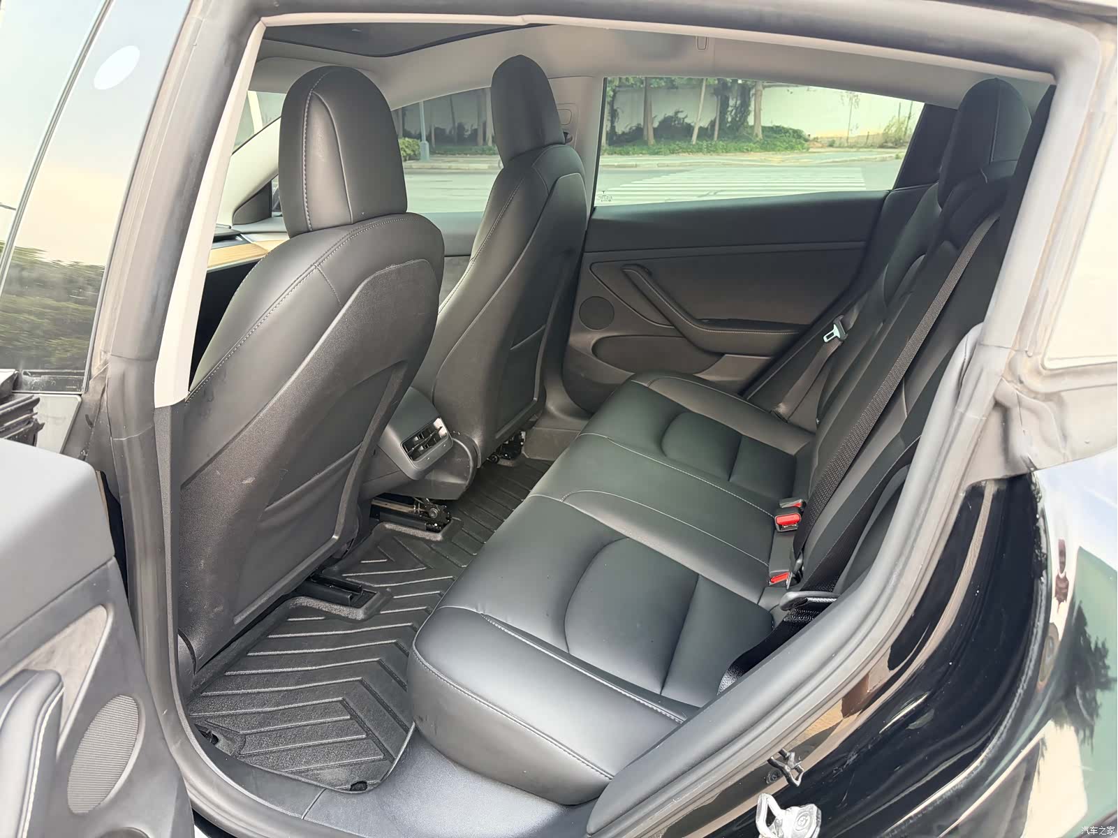 Tesla Model 3, 2023 6
