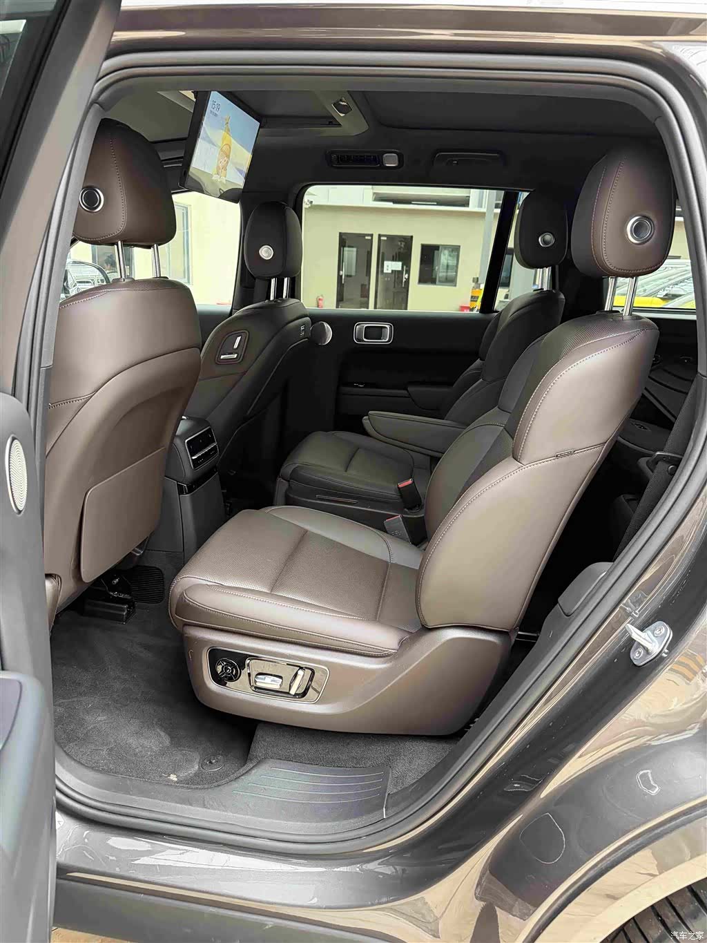 Li Auto L9, 2024 все фото