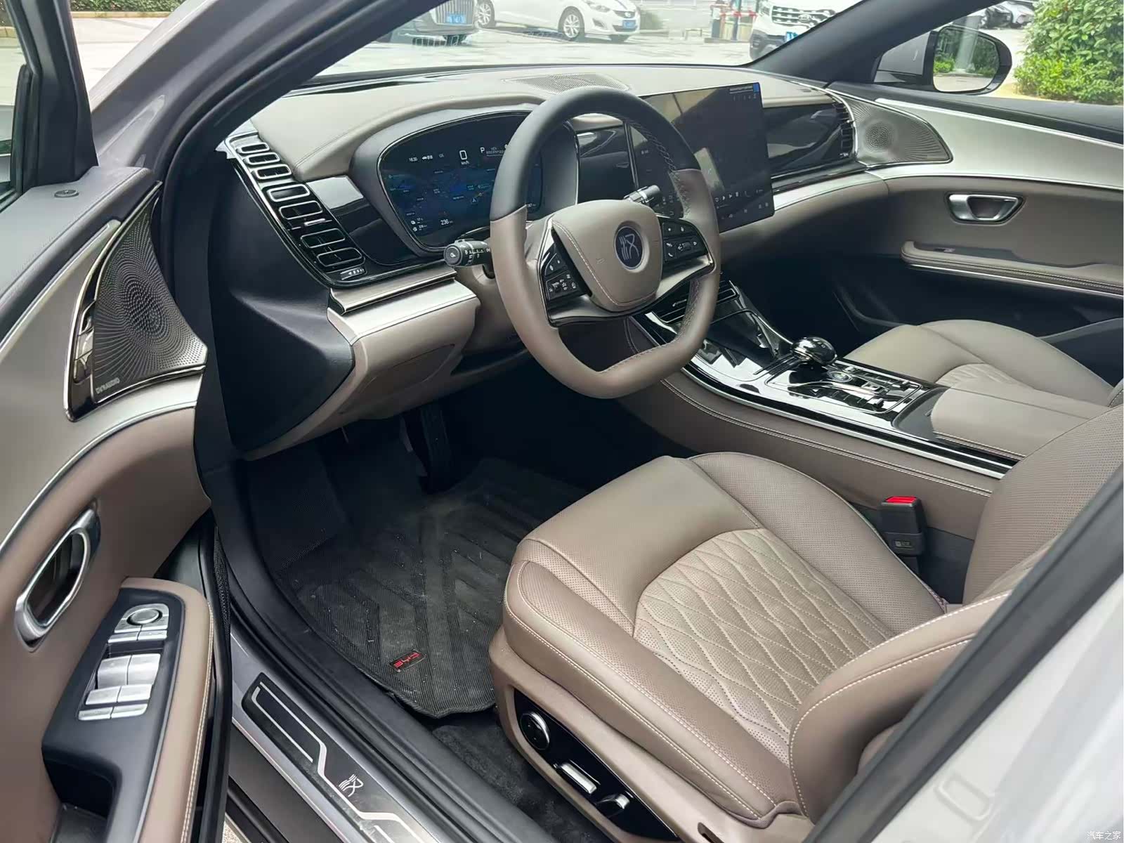 BYD Han, 2025 8