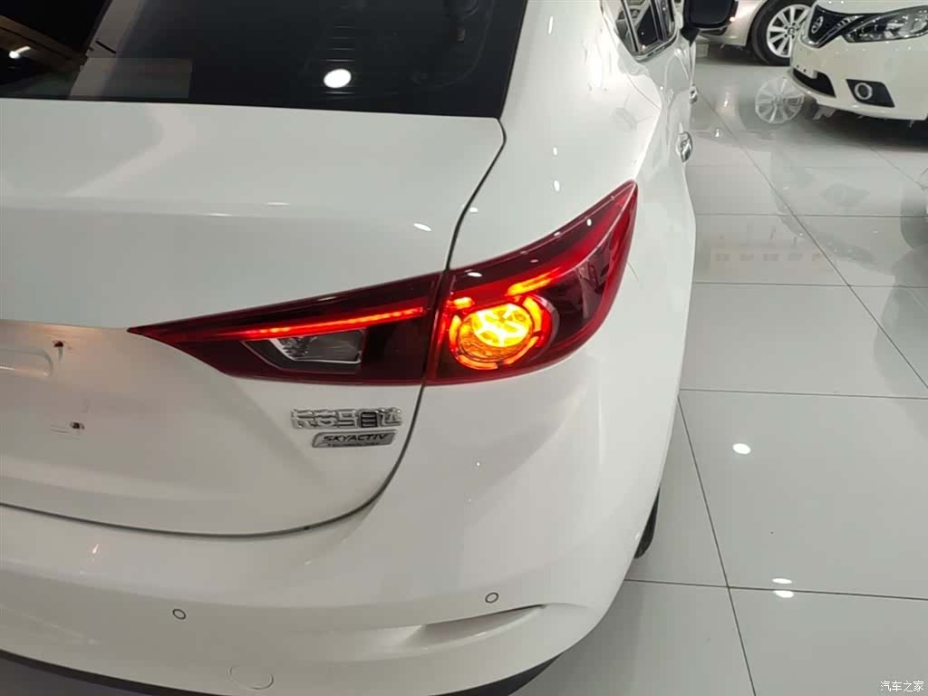 Mazda Mazda3, 2019 8