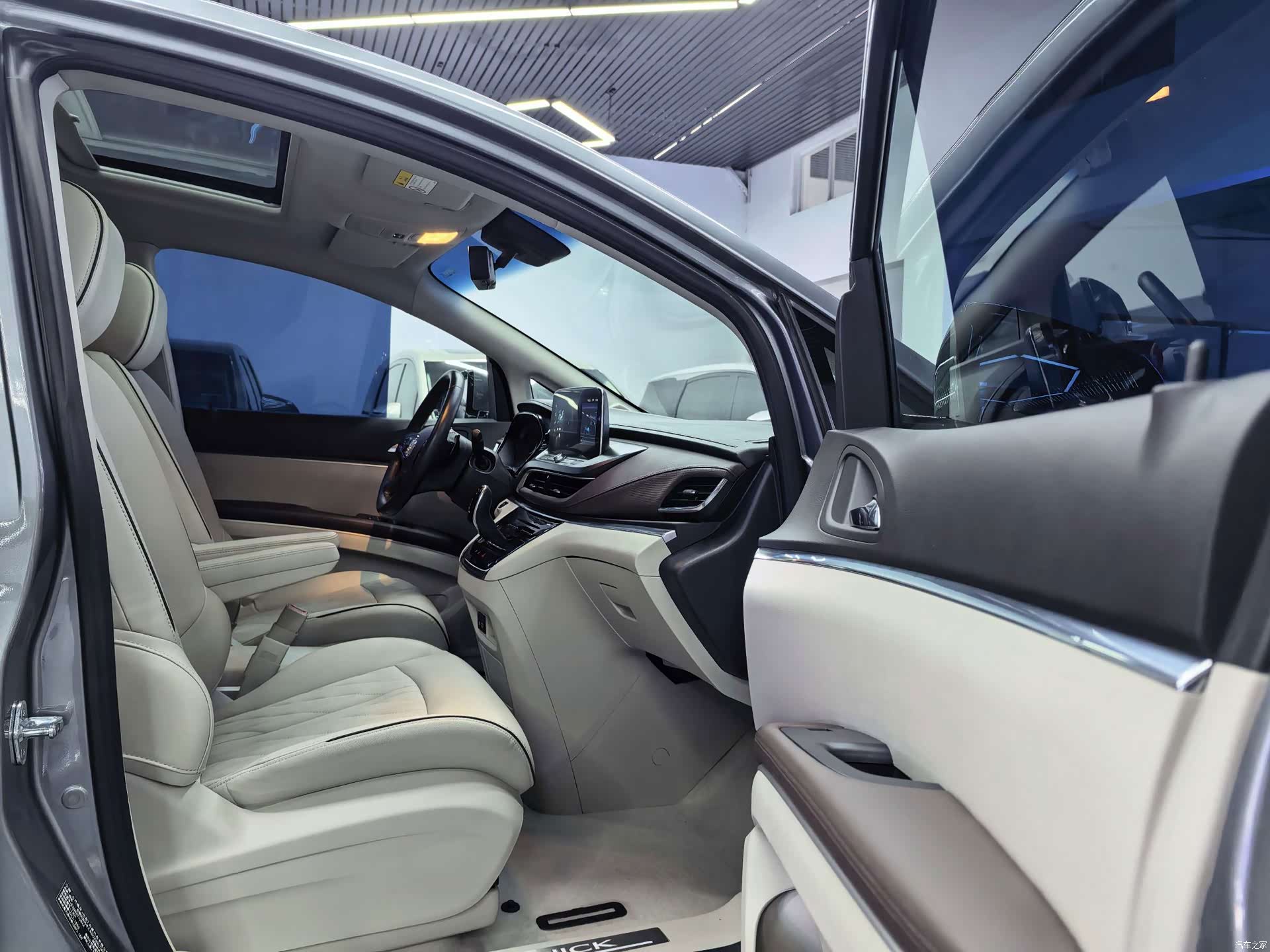 Buick GL8, 2022 7