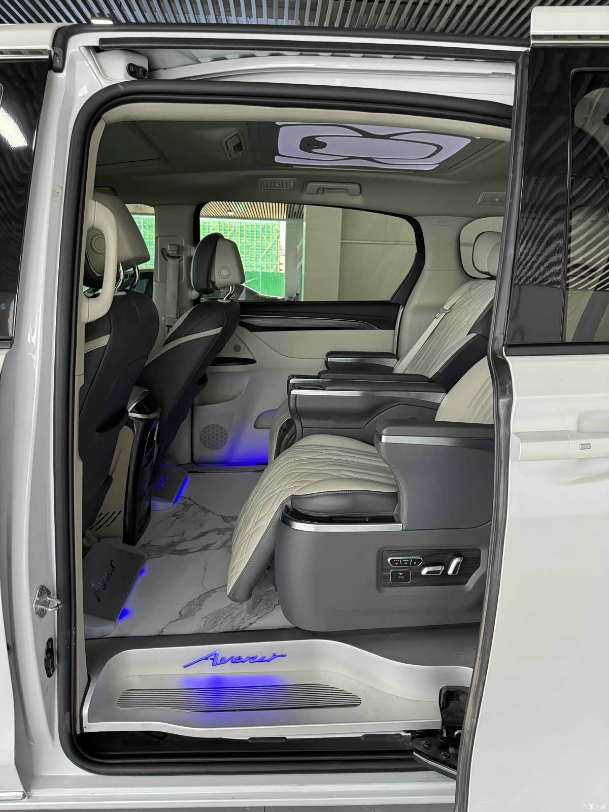 Buick GL8, 2023 все фото
