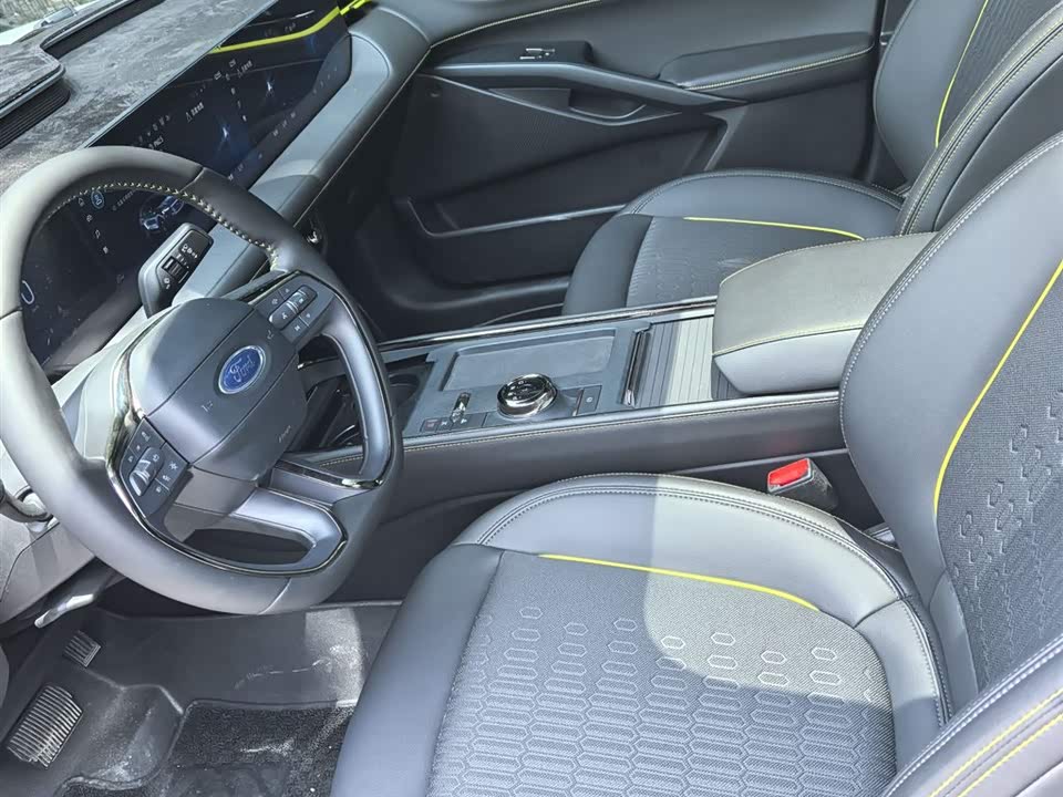 Ford Mondeo Ford Mondeo