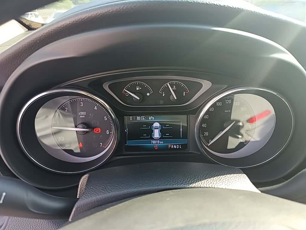 Buick Envision Plus, 2018 12