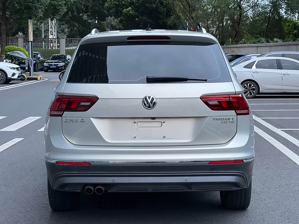Volkswagen Tiguan L
