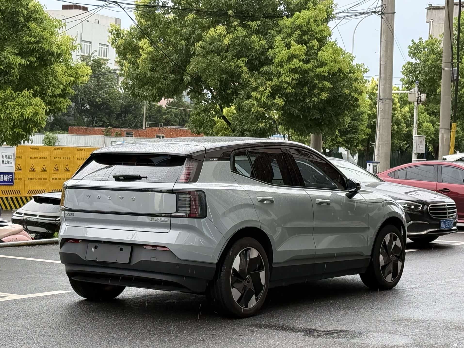 Volvo EX30, 2024 6