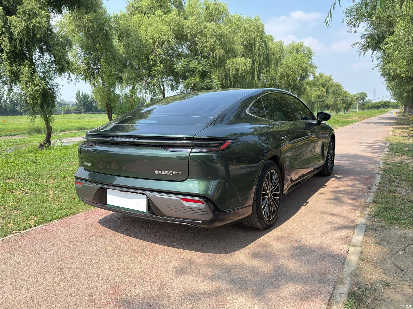 Geely 8, 2025 9