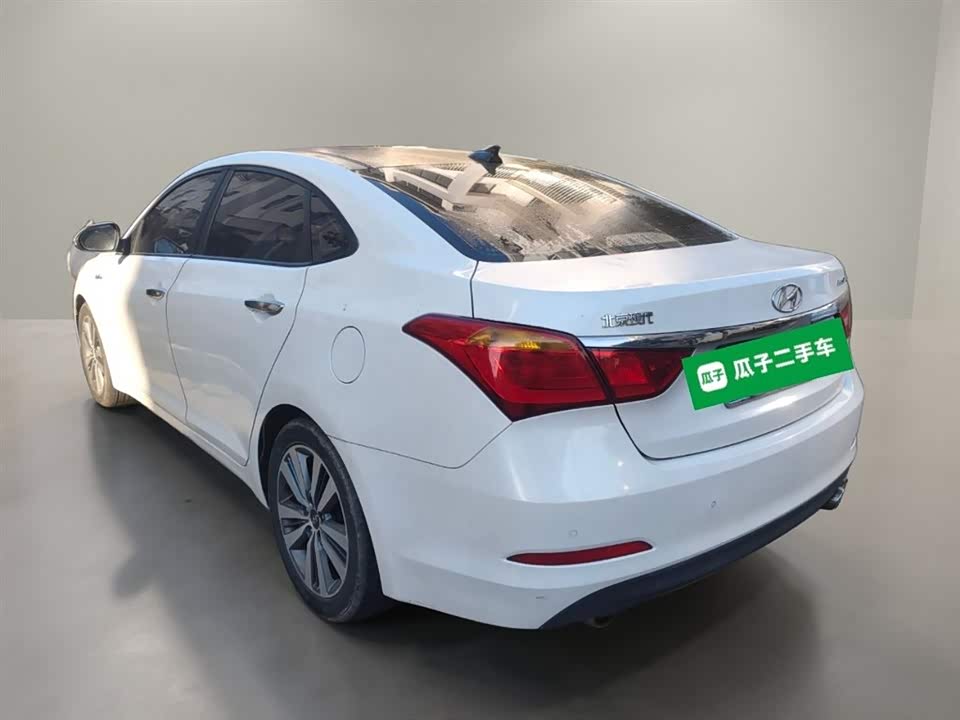 Hyundai Name picture