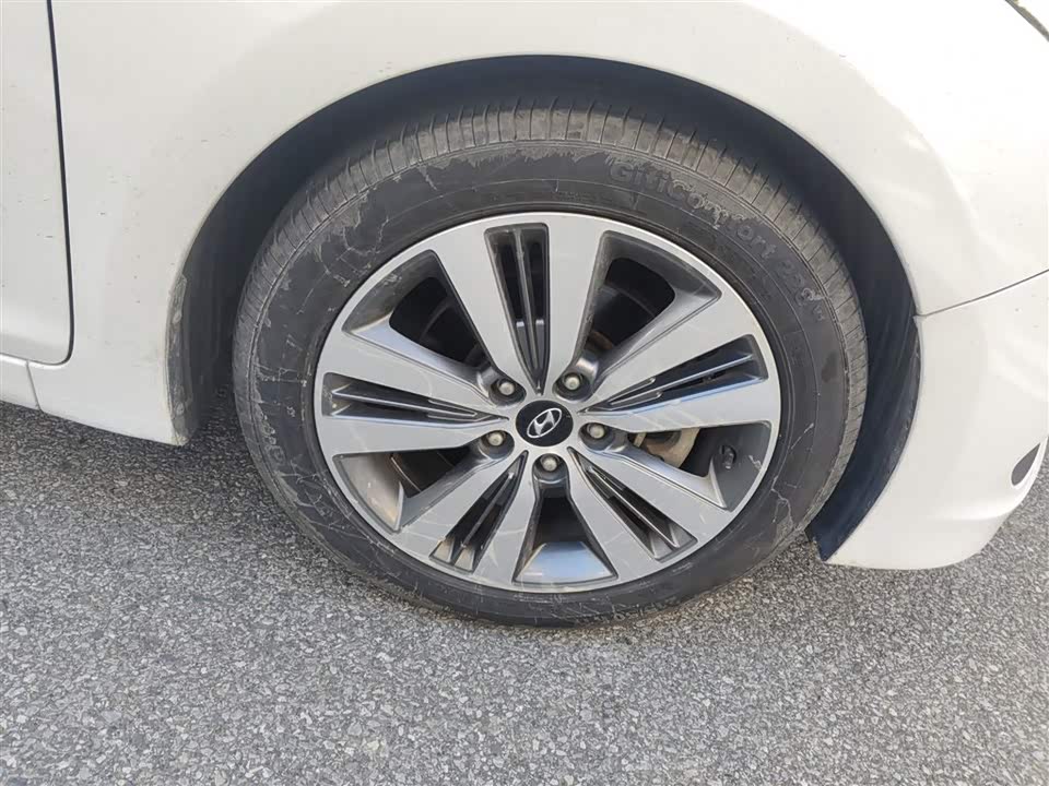 Hyundai Name picture