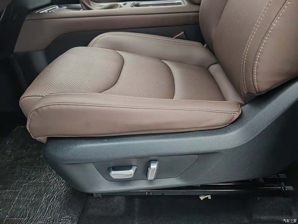 Wuling 730, 2025 20