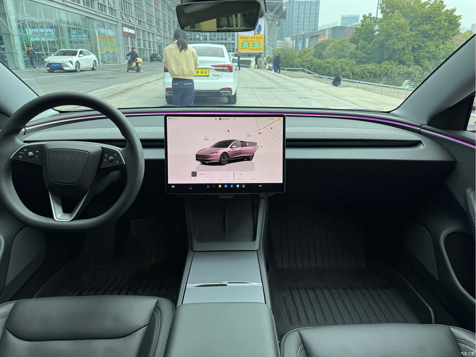 Tesla Model 3, 2025 11
