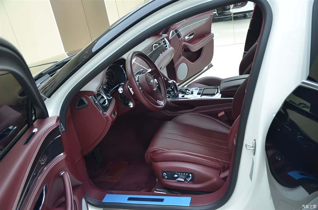 Bentley Flying Spur, 2021 все фото