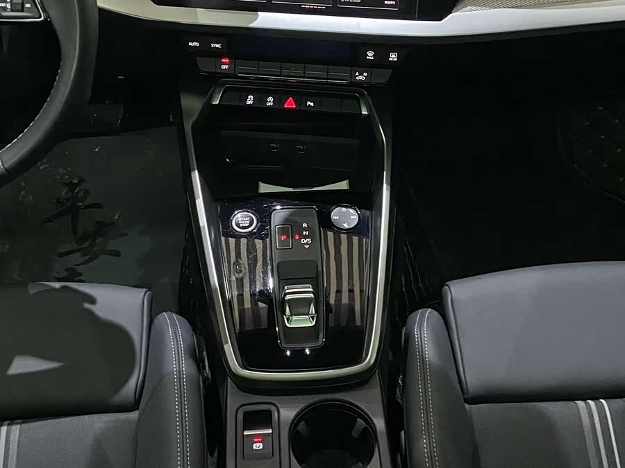 Audi A3 2022, фото 13