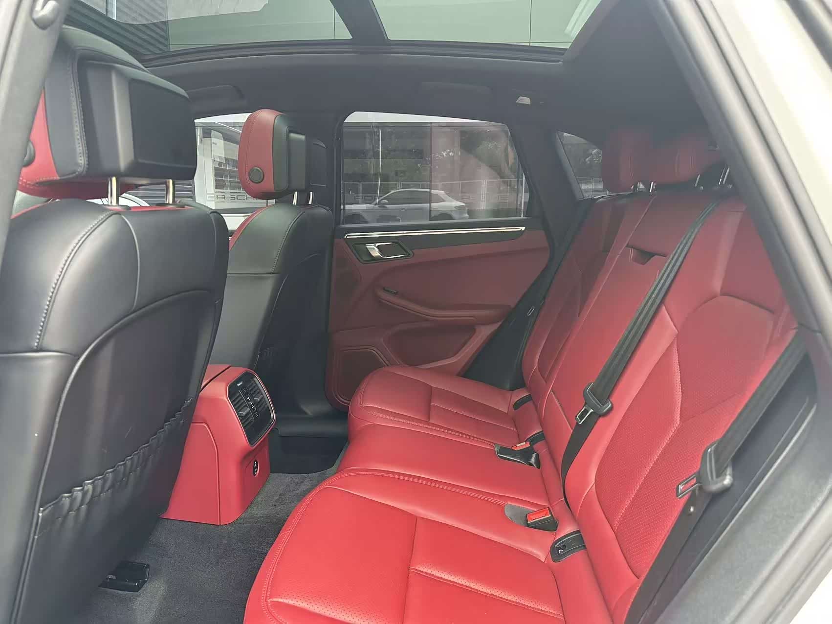Porsche Macan, 2024 12