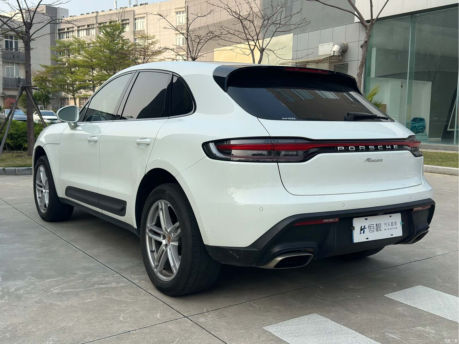Porsche Macan, 2022 все фото