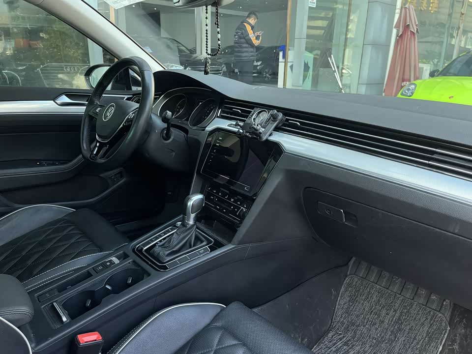 Volkswagen Magotan GTE