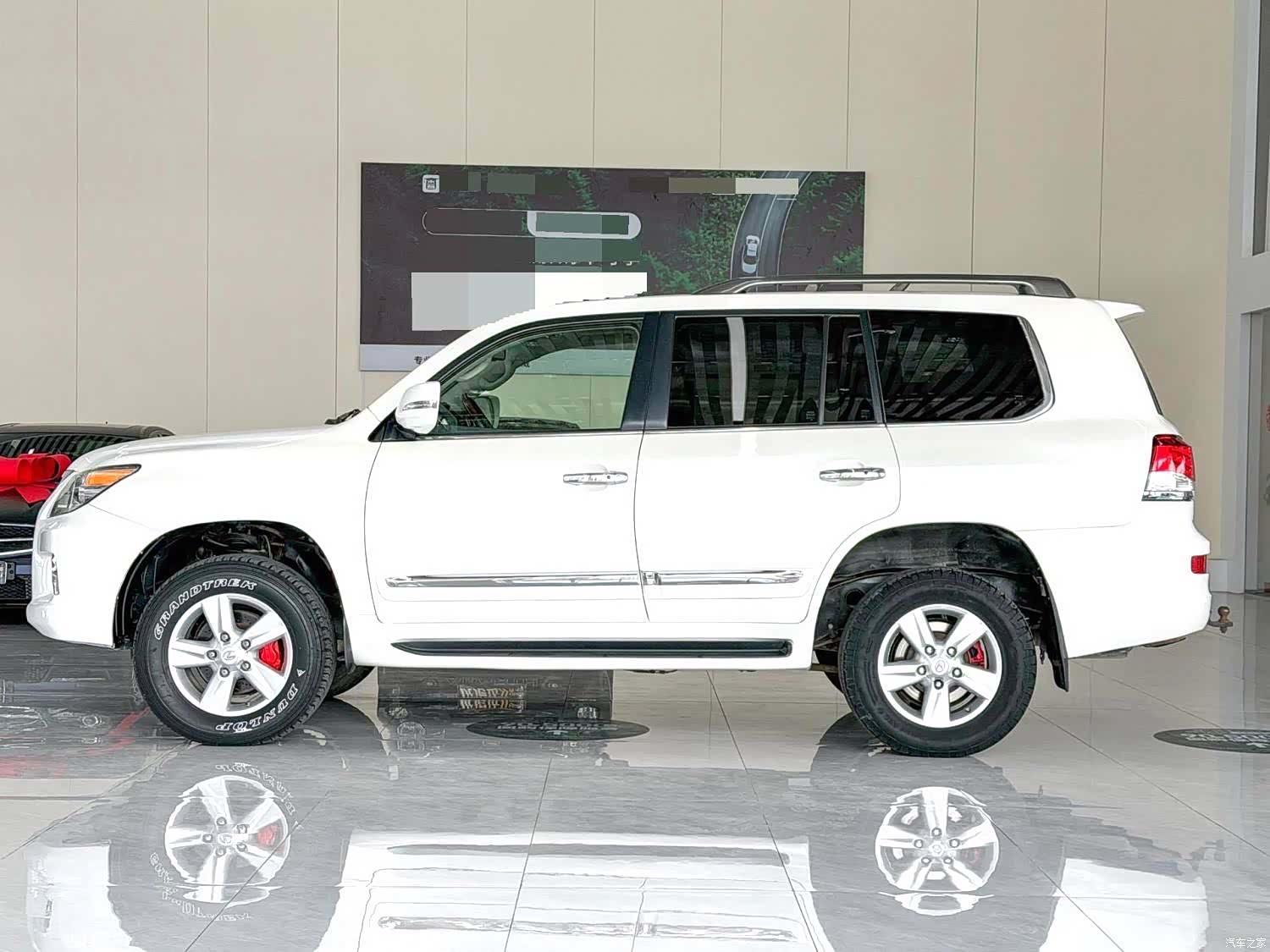 Lexus LX, 2014 3