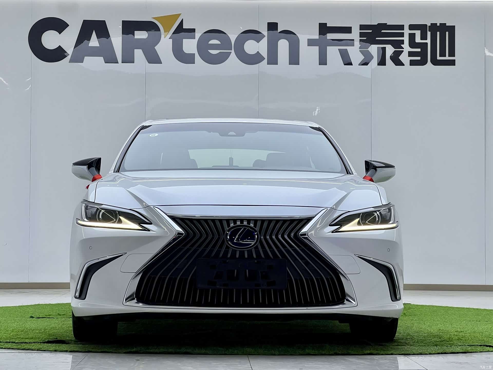 Lexus ES, 2018 21