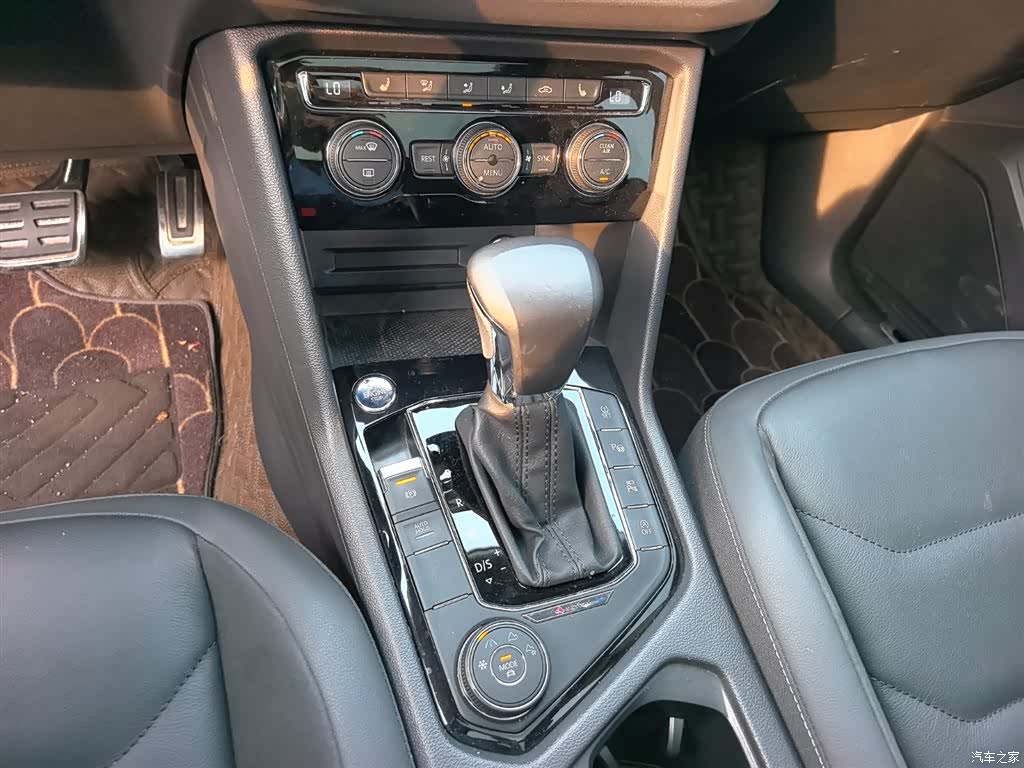Volkswagen Tiguan L, 2021 14