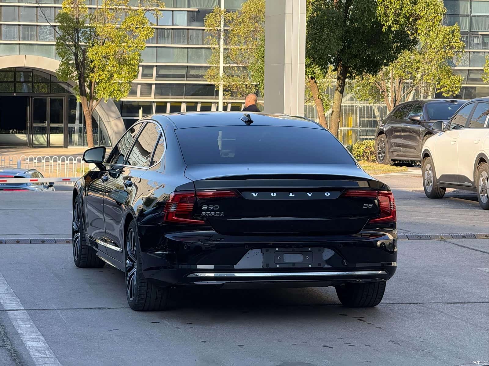 Volvo S90, 2023 4