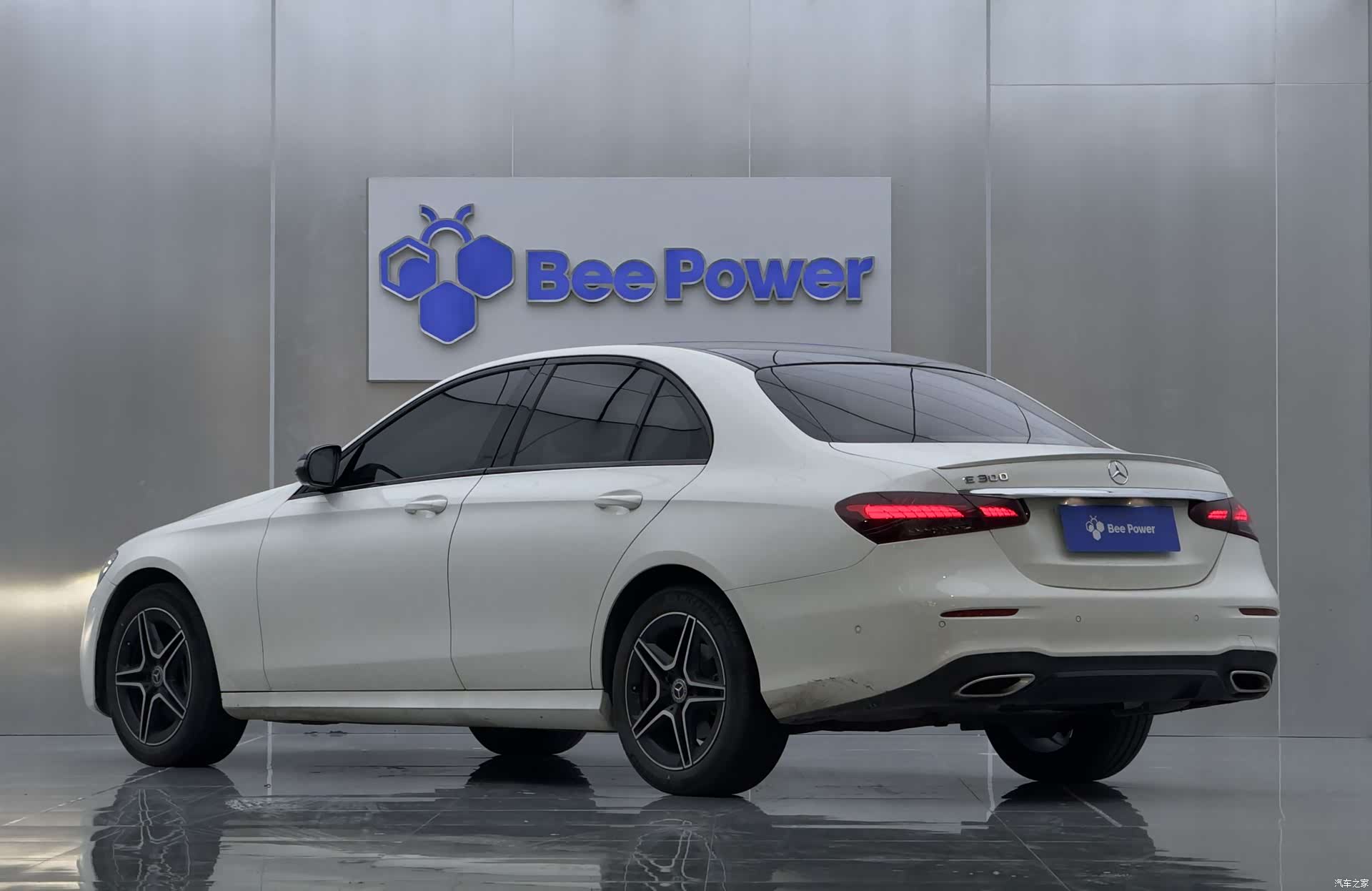 Mercedes-Benz E-Class, 2023 16