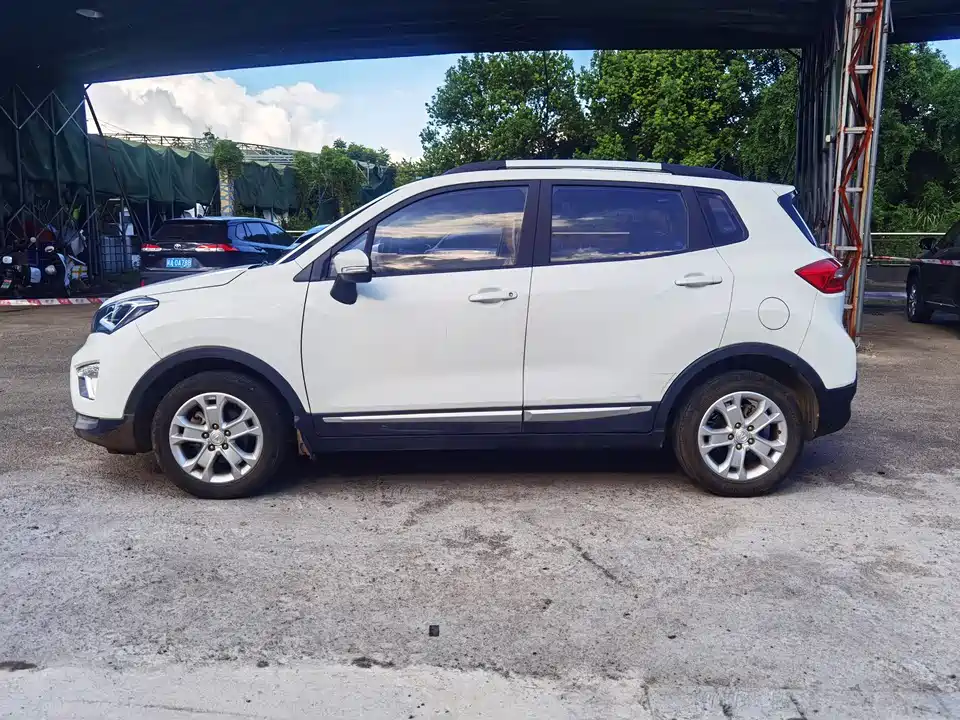 Changan CS15