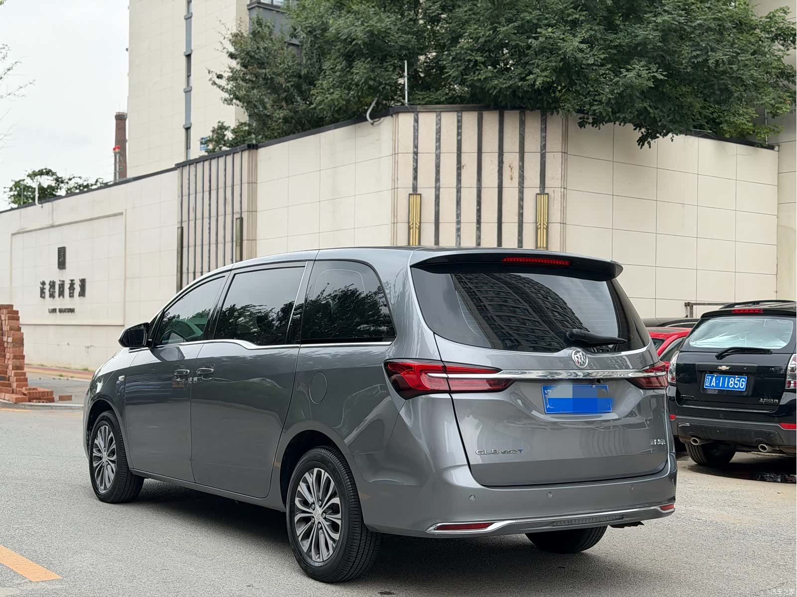 Buick GL8, 2022 6