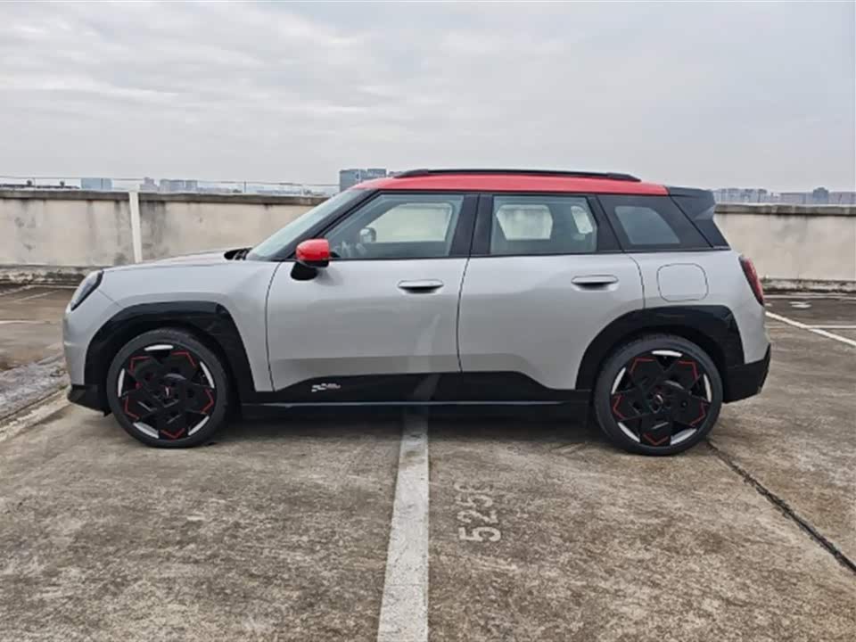 MINI Electric JCW ACEMAN