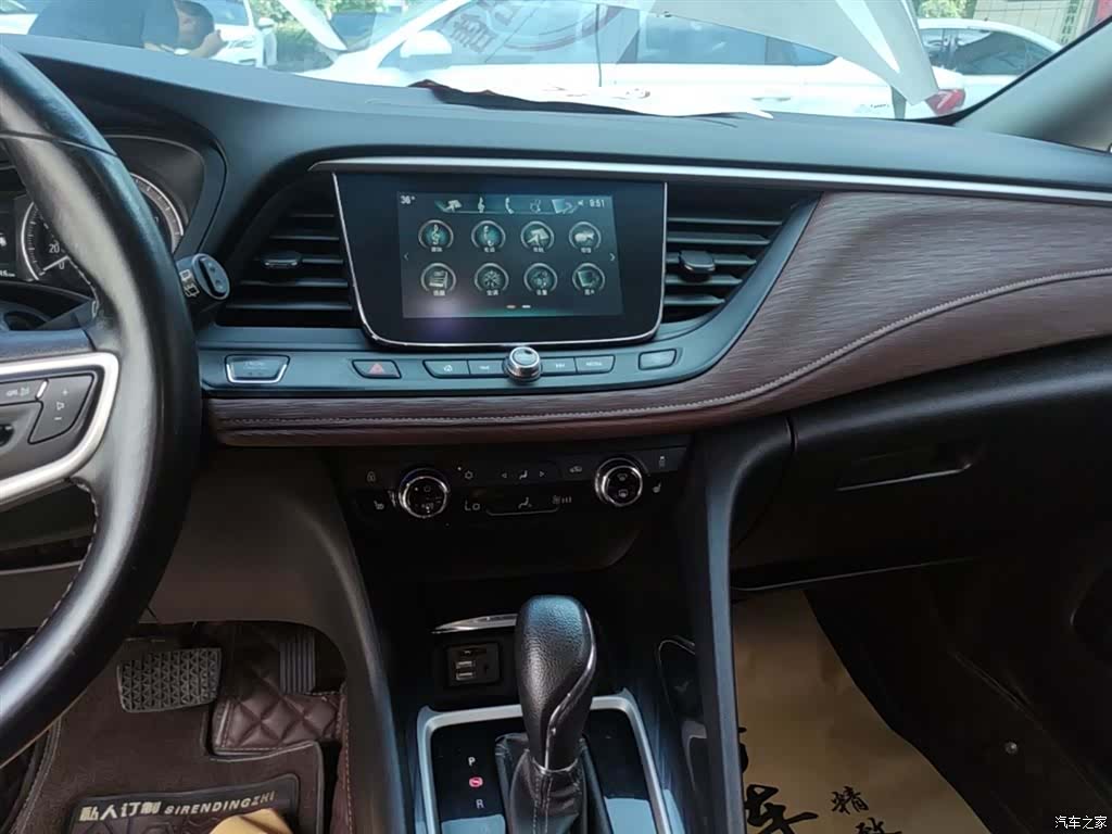 Buick GL6, 2020 13
