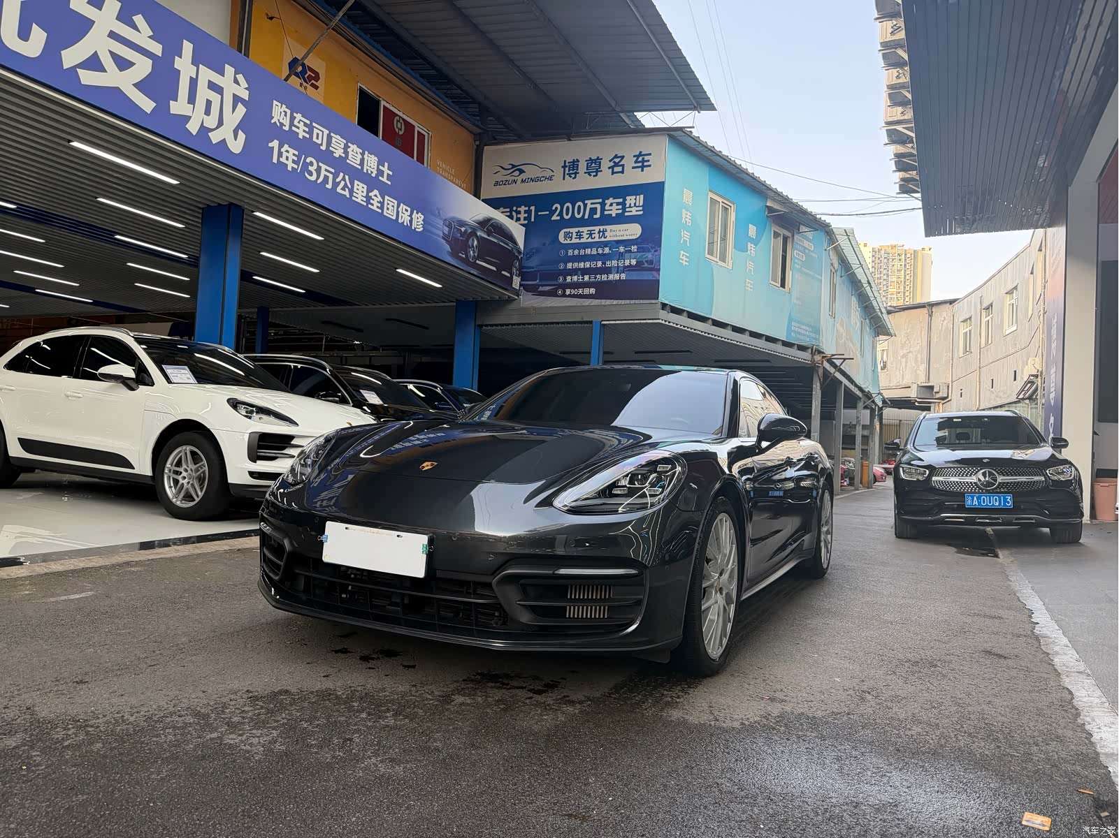 Porsche Panamera, 2022 1