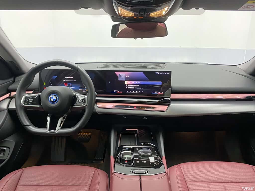 BMW i5, 2025 13