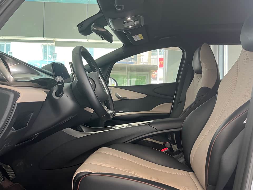 BYD dolphin