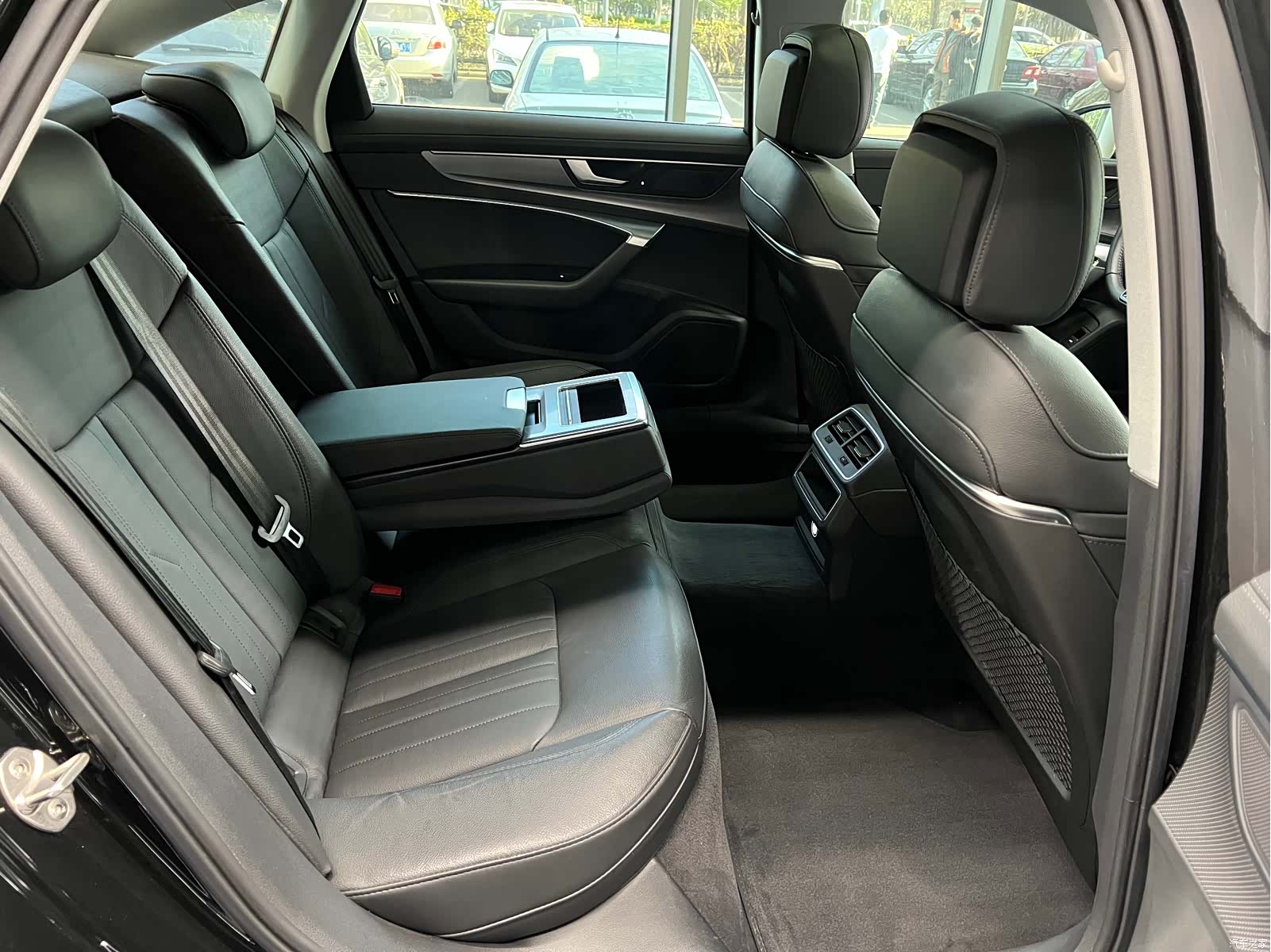 Audi A6L, 2020 7