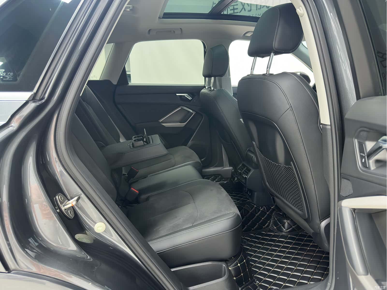 Audi Q3, 2022 13
