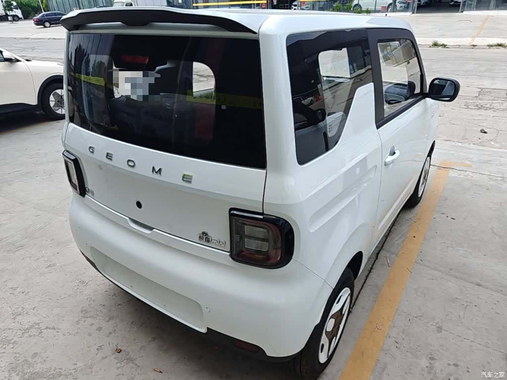 Geely Panda, 2026 7