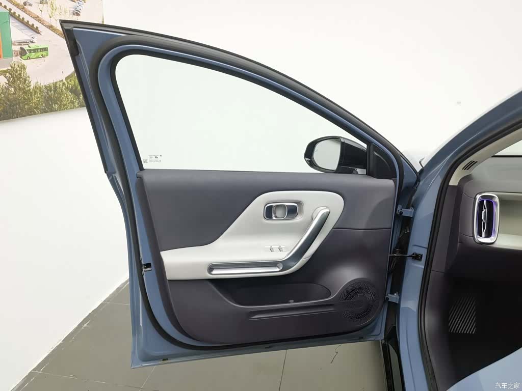 Leapmotor B01, 2025 8