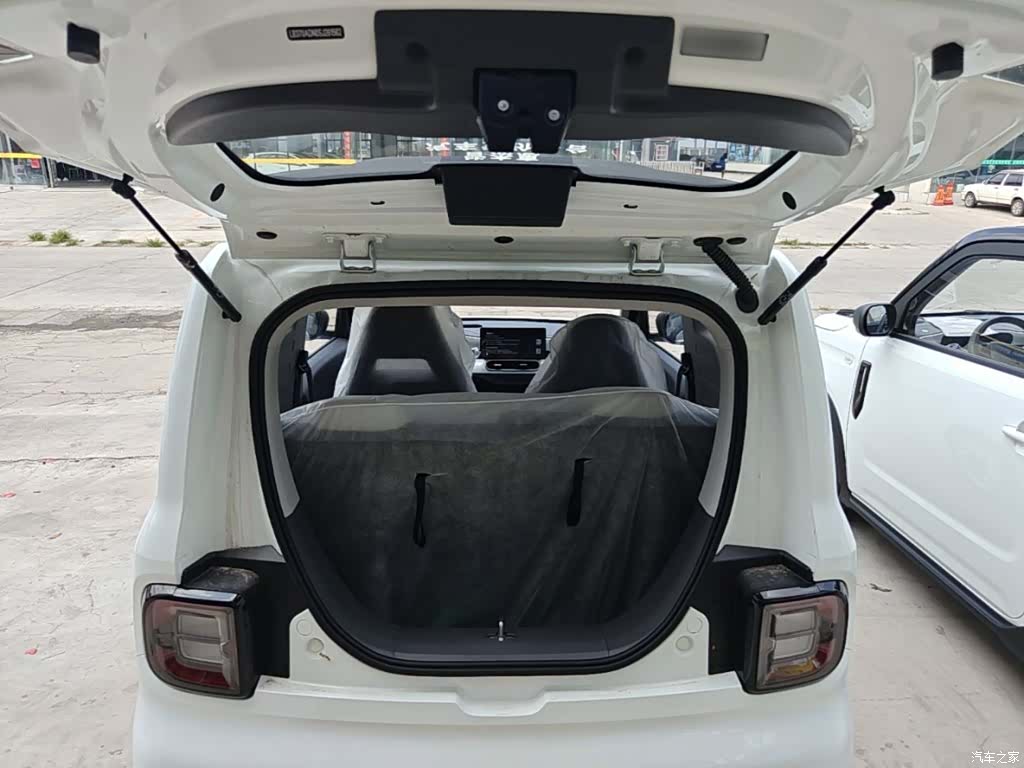 Geely Panda, 2026 19