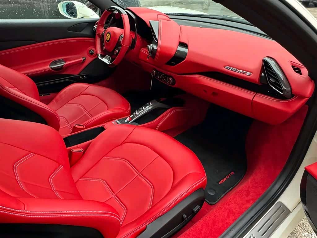 Ferrari 488, 2019 8