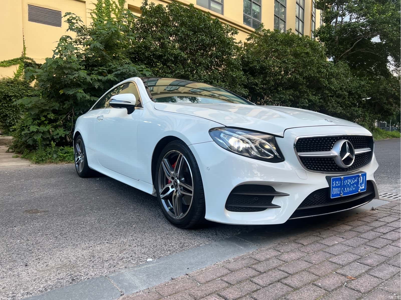 Mercedes-Benz E-Class, 2020 3