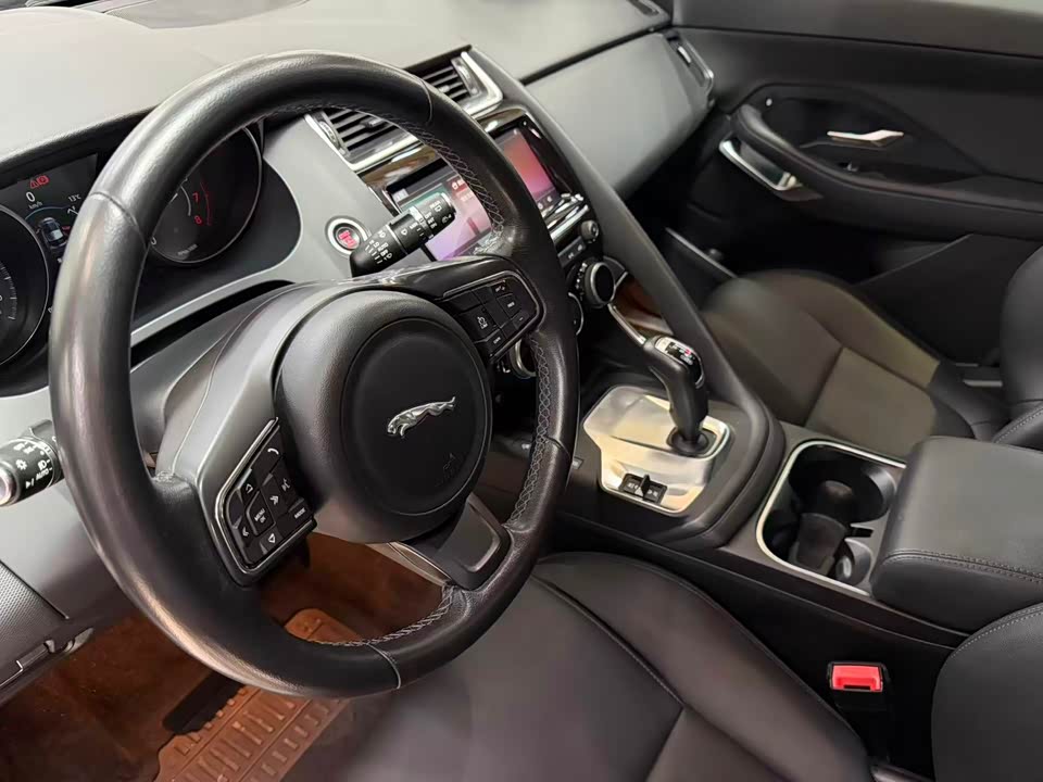 Jaguar E-PACE