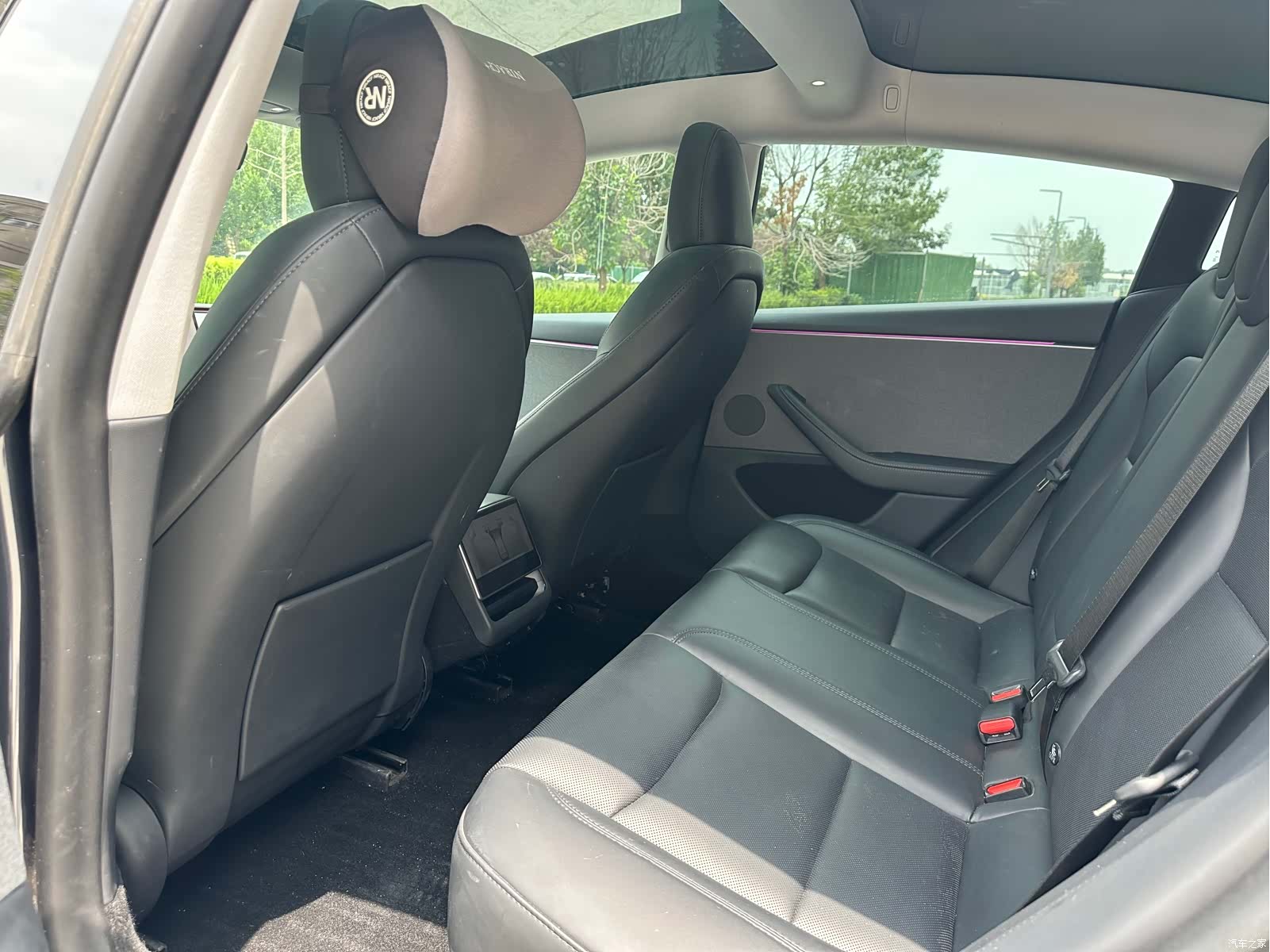 Tesla Model 3, 2025 7